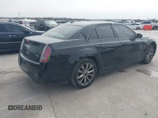 2014 Chrysler 300 with VIN 2C3CCAGG3EH384800, listed as a IAAI auction lot 41818031 with 147,335 mi miles. Bid and sale history available at carsss.com. Image 4.