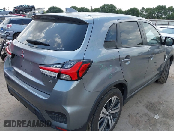 2024 Mitsubishi Outlander S z VIN JA4ARUAU3RU015370, wystawiony jako IAAI lot #42419186 z przebiegiem 26 526 mil mil oraz . Historia ofert i sprzedaży dostępna na DreamBid. Obrazek 4.