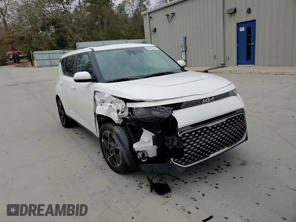 2024 Kia Soul EX with VIN KNDJ33AU7R7899104, listed as a Copart auction lot 86289004 with 32,263 mi miles and Salvage Title. Bid and sale history available at carsss.com. Image 13.