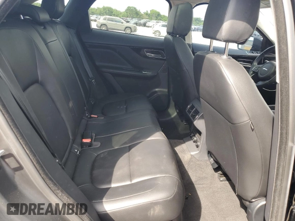2018 Jaguar F-Pace 30t Premium with VIN SADCJ2GX4JA236479, listed as a Copart auction lot 61927345 with 81,452 mi miles and Salvage title. Bid and sale history available at DreamBid. Image 10.