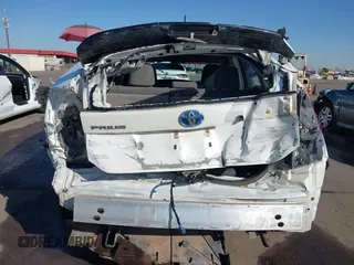 2010 Toyota Prius II with VIN JTDKN3DU3A5222724, listed as a IAAI auction lot 41505537 with 181,808 mi miles. Bid and sale history available at carsss.com. Image 6.