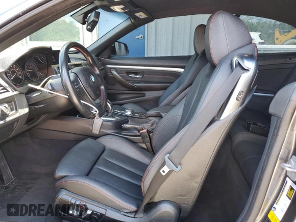 2018 BMW 4 Series 430i z VIN WBA4Z1C57JEC72408, wystawiony jako Copart lot #56664565 z przebiegiem 97 605 mil mil oraz Szkoda całkowita • Salvage title. Historia ofert i sprzedaży dostępna na DreamBid. Obrazek 7.