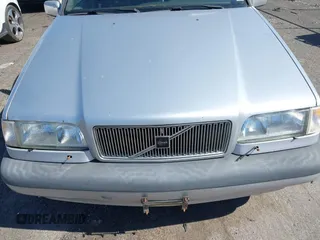 1997 Volvo 850 с VIN YV1LW5642V2323507, выставлен на аукционе IAAI как лот 41704252 с пробегом 210 727 миль миль и . История ставок и продаж доступна на DreamBid. Изображение 6.