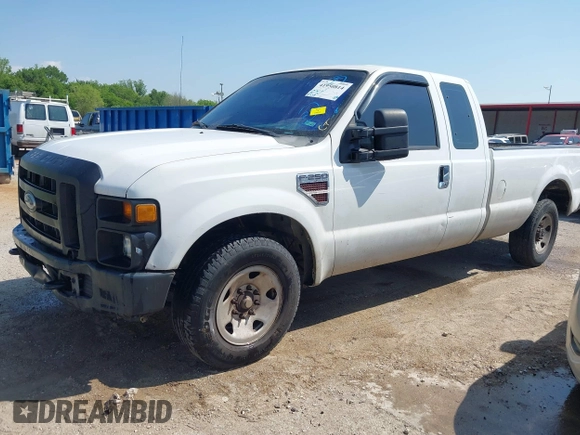 2008 Ford Super Duty F-250 SRW XL with VIN 1FTSX20R28ED89639, listed as a IAAI auction lot 41950814 with 272,204 mi miles. Bid and sale history available at carsss.com. Image 22.