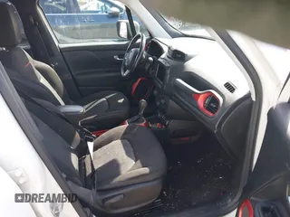 2018 Jeep Renegade Trailhawk with VIN ZACCJBCB9JPG81032, listed as a IAAI auction lot 41722934 with 178,502 mi miles. Bid and sale history available at carsss.com. Image 5.