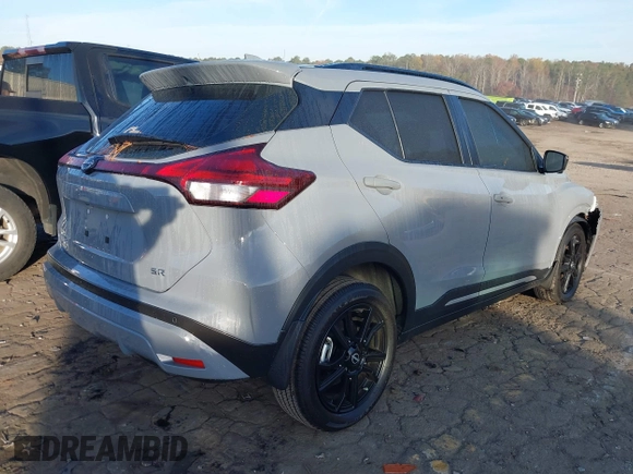 2024 Nissan Kicks SR with VIN 3N1CP5DV8RL492985, listed as a IAAI auction lot 40891368 with 6,844 mi miles. Bid and sale history available at carsss.com. Image 4.