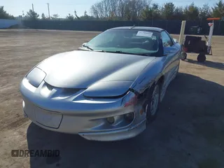 1998 Pontiac Firebird with VIN 2G2FS22K2W2211663, listed as a IAAI auction lot 41790845 with 237,098 mi miles. Bid and sale history available at carsss.com. Image 2.