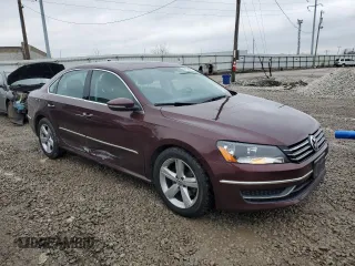 2012 Volkswagen Passat SE z VIN 1VWBH7A33CC031083, wystawiony jako Copart lot #44136025 z przebiegiem 122 007 mil mil oraz Szkoda całkowita • Salvage title. Historia ofert i sprzedaży dostępna na DreamBid. Obrazek 4.