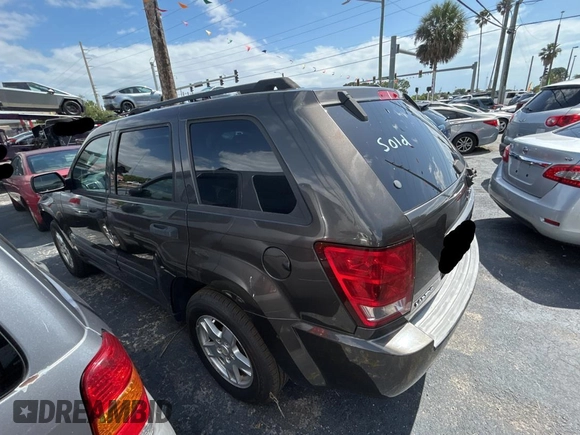 2006 Jeep Grand Cherokee Laredo with VIN 1J4GS48K66C248812, listed as a Copart auction lot 55764035 with 210,259 mi miles and Clean Title. Bid and sale history available at carsss.com. Image 3.