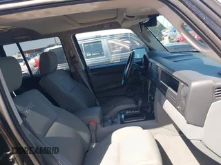 2007 Jeep Commander Sport z VIN 1J8HH48P97C619556, wystawiony jako IAAI lot #42343720 z przebiegiem 152 647 mil mil oraz . Historia ofert i sprzedaży dostępna na DreamBid. Obrazek 5.