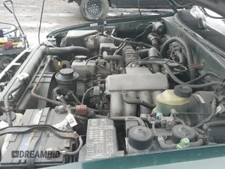 2000 Toyota Tacoma with VIN 4TAWM72N6YZ683194, listed as a IAAI auction lot 42113384 with 174,601 mi miles and . Bid and sale history available at DreamBid. Image 17.