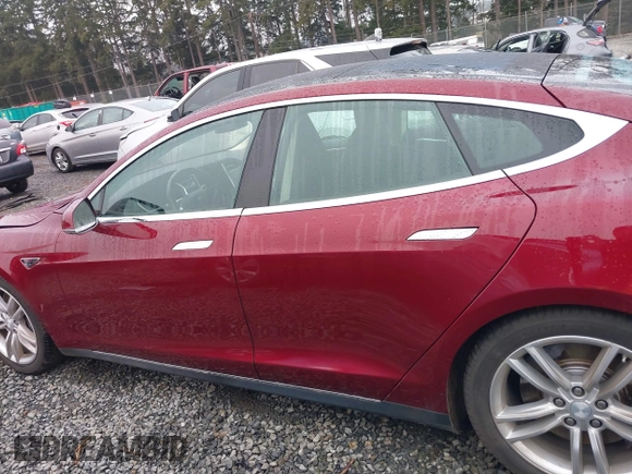 2012 Tesla Model S Performance with VIN 5YJSA1DP3CFS00394, listed as a IAAI auction lot 41309464 with 91,561 mi miles and . Bid and sale history available at DreamBid. Image 14.