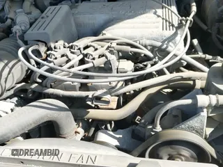 1997 Ford Explorer XLT z VIN 1FMDU35P2VZC38816, wystawiony jako IAAI lot #42599570 z przebiegiem 190 282 mil mil oraz . Historia ofert i sprzedaży dostępna na DreamBid. Obrazek 12.