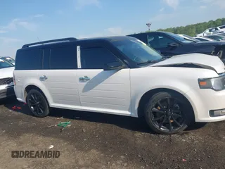 2016 Ford Flex SEL z VIN 2FMHK6C86GBA17584, wystawiony jako IAAI lot #42049910 z przebiegiem 146 126 mil mil oraz . Historia ofert i sprzedaży dostępna na DreamBid. Obrazek 13.