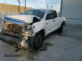 2017 Toyota Tundra 2WD SR5 with VIN 5TFRY5F14HX213047, listed as a Copart auction lot 41896345 with 235,393 mi miles and Salvage Title. Bid and sale history available at carsss.com. Image 10.