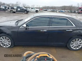 2013 Chrysler 300 C with VIN 2C3CCAKT2DH646633, listed as a IAAI auction lot 41719487 with 115,363 mi miles and . Bid and sale history available at DreamBid. Image 14.