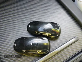 2018 Tesla Model S 75D z VIN 5YJSA1E20JF277384, wystawiony jako IAAI lot #42680941 z przebiegiem 50 464 mil mil oraz . Historia ofert i sprzedaży dostępna na DreamBid. Obrazek 11.
