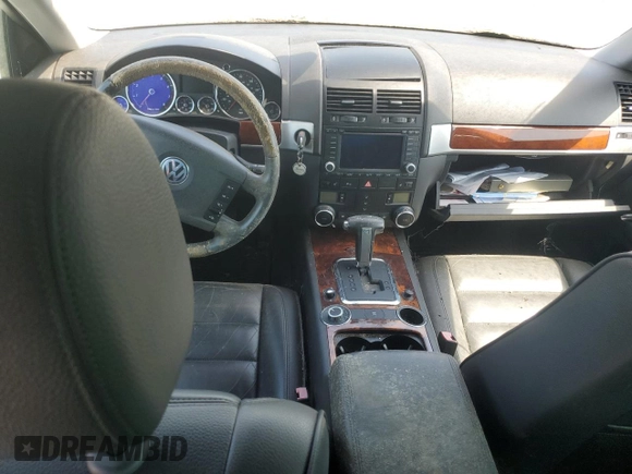 2007 Volkswagen Touareg V6 with VIN WVGZE77L07D056360, listed as a Copart auction lot 50952155 with 178,737 mi miles and Clean Title. Bid and sale history available at DreamBid. Image 8.