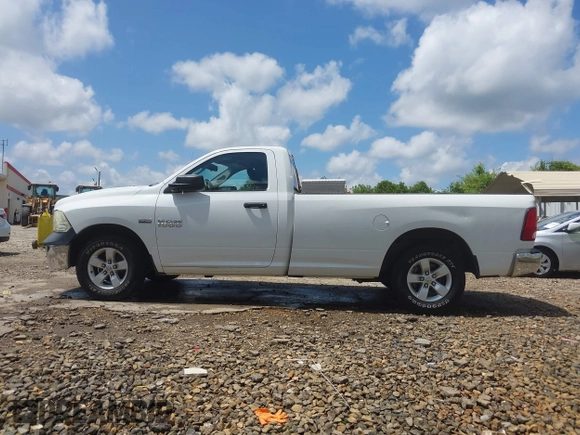 2015 Ram 1500 Tradesman with VIN 3C6JR6DTXFG604149, listed as a IAAI auction lot 42431921 with 276,381 mi miles and . Bid and sale history available at DreamBid. Image 14.