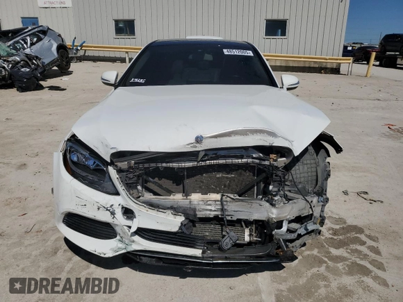2015 Mercedes-Benz C 300 z VIN 55SWF4JB1FU057963, wystawiony jako Copart lot #48512005 z przebiegiem 100 509 mil mil oraz Szkoda całkowita • Salvage title. Historia ofert i sprzedaży dostępna na DreamBid. Obrazek 5.