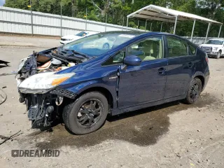 2013 Toyota Prius One z VIN JTDKN3DU0D1645143, wystawiony jako Copart lot #55558325 z przebiegiem 148 407 mil mil oraz Szkoda całkowita • Salvage title. Historia ofert i sprzedaży dostępna na DreamBid. Obrazek 1.