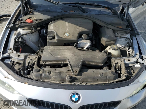 2015 BMW 4 Series 428i z VIN WBA3N3C5XFK232185, wystawiony jako Copart lot #59883035 z przebiegiem 119 548 mil mil oraz Szkoda całkowita • Salvage title. Historia ofert i sprzedaży dostępna na DreamBid. Obrazek 11.