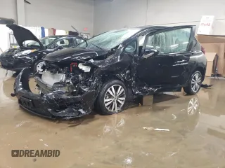 2015 Honda Fit EX-L with VIN 3HGGK5H82FM773785, listed as a Copart auction lot 47592625 with 26,997 mi miles and Salvage Title. Bid and sale history available at carsss.com. Image 1.