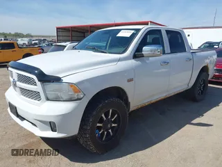 2014 Ram 1500 Express z VIN 1C6RR7KT3ES170854, wystawiony jako IAAI lot #42203099 z przebiegiem 207 634 mil mil oraz . Historia ofert i sprzedaży dostępna na DreamBid. Obrazek 2.