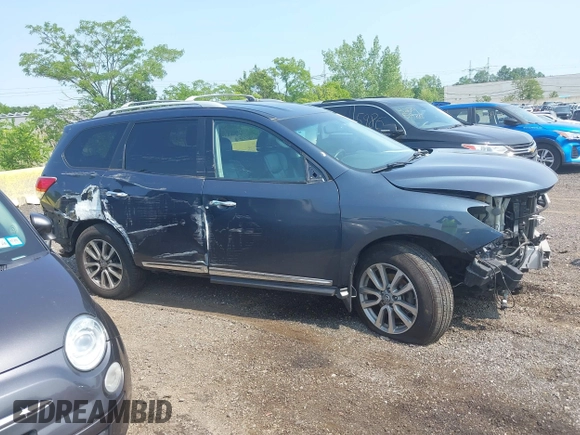 2014 Nissan Pathfinder S with VIN 5N1AR2MM0EC683354, listed as a IAAI auction lot 42413348 with 95,089 mi miles and . Bid and sale history available at DreamBid. Image 14.