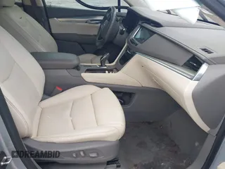 2017 Cadillac XT5 Luxury FWD z VIN 1GYKNBRSXHZ325914, wystawiony jako IAAI lot #42776412 z przebiegiem 85 014 mil mil oraz . Historia ofert i sprzedaży dostępna na DreamBid. Obrazek 5.