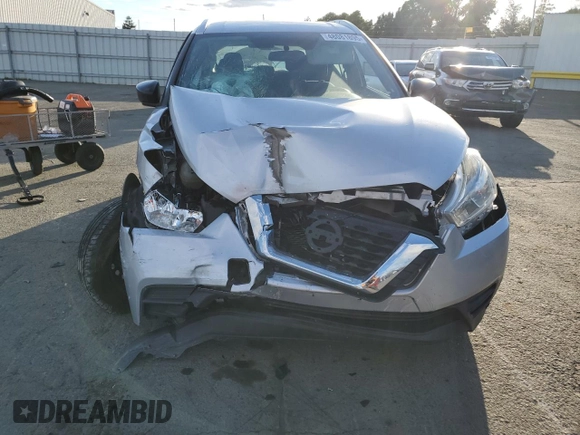2019 Nissan Kicks SV with VIN 3N1CP5CU5KL557449, listed as a Copart auction lot 48081895 with 0 mi miles and Salvage Title. Bid and sale history available at carsss.com. Image 5.