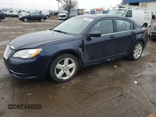 2014 Chrysler 200 Touring with VIN 1C3CCBBB1EN118975, listed as a Copart auction lot 87133664 with 140,265 mi miles and Clean Title. Bid and sale history available at carsss.com. Image 1.