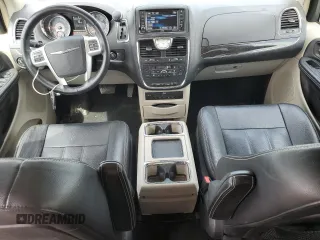 2015 Chrysler Town & Country Touring L z VIN 2C4RC1CG4FR619860, wystawiony jako Copart lot #56395775 z przebiegiem 193 332 mil mil oraz Czysty tytuł • Clean title. Historia ofert i sprzedaży dostępna na DreamBid. Obrazek 8.