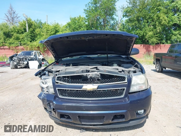 2007 Chevrolet Tahoe LT with VIN 1GNFK13027R261438, listed as a IAAI auction lot 42571229 with 178,632 mi miles and . Bid and sale history available at DreamBid. Image 12.