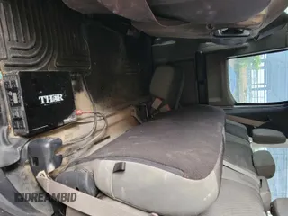 2019 Ford F-150 XL с VIN 1FTFX1E55KKD84557, выставлен на аукционе IAAI как лот 42829389 с пробегом 176 150 миль миль и . История ставок и продаж доступна на DreamBid. Изображение 7.