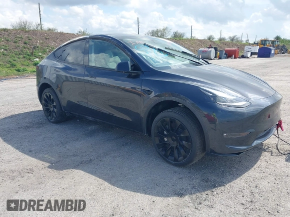 2024 Tesla Model Y Long Range z VIN 7SAYGAEE5RF074699, wystawiony jako IAAI lot #40537868 z przebiegiem Nie podano mil oraz . Historia ofert i sprzedaży dostępna na DreamBid. Obrazek 1.