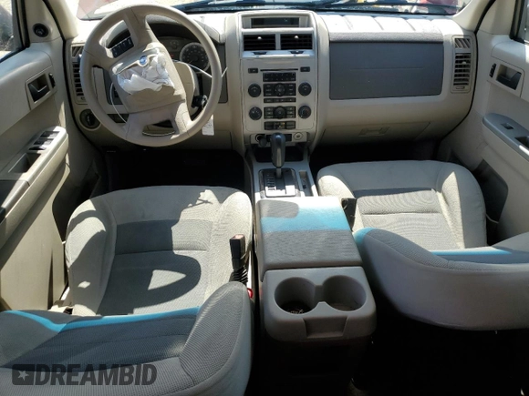 2008 Ford Escape XLT z VIN 1FMCU931X8KC63568, wystawiony jako Copart lot #60337275 z przebiegiem 168 565 mil mil oraz Szkoda całkowita • Salvage title. Historia ofert i sprzedaży dostępna na DreamBid. Obrazek 8.