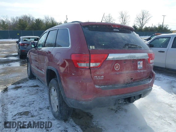 2013 Jeep Grand Cherokee Laredo with VIN 1C4RJFAG4DC572986, listed as a IAAI auction lot 41586820 with 100,899 mi miles. Bid and sale history available at carsss.com. Image 3.