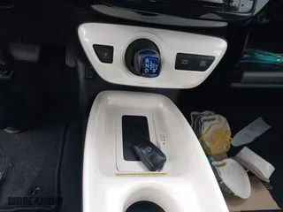 2016 Toyota Prius Four with VIN JTDKARFU5G3018264, listed as a IAAI auction lot 42034508 with 98,071 mi miles. Bid and sale history available at carsss.com. Image 11.