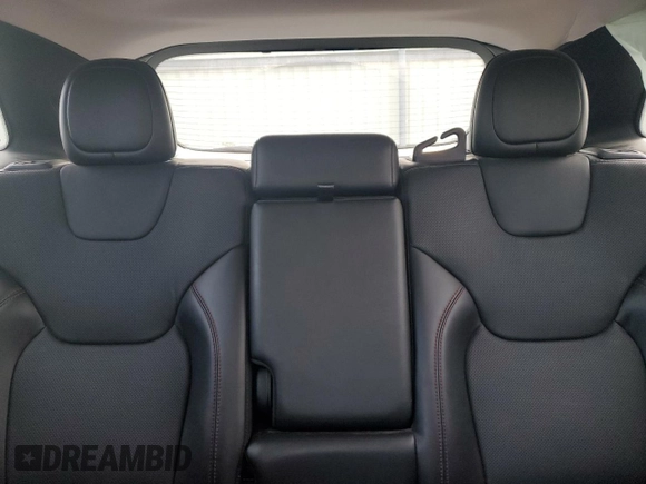 2019 Jeep Cherokee Trailhawk z VIN 1C4PJMBXXKD471338, wystawiony jako Copart lot #59880765 z przebiegiem 59 546 mil mil oraz Szkoda całkowita • Salvage title. Historia ofert i sprzedaży dostępna na DreamBid. Obrazek 10.