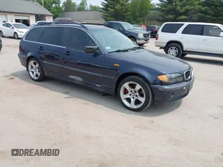 2003 BMW 3 Series 325xi z VIN WBAEP33463PF01746, wystawiony jako IAAI lot #42435729 z przebiegiem 239 431 mil mil oraz . Historia ofert i sprzedaży dostępna na DreamBid. Obrazek 1.