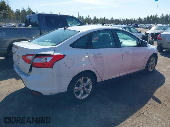 2013 Ford Focus SE with VIN 1FADP3F28DL274208, listed as a IAAI auction lot 41997585 with 233,384 mi miles. Bid and sale history available at carsss.com. Image 4.