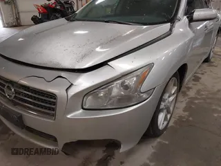 2011 Nissan Maxima SV z VIN 1N4AA5AP4BC802777, wystawiony jako IAAI lot #42183339 z przebiegiem 164 807 mil mil oraz . Historia ofert i sprzedaży dostępna na DreamBid. Obrazek 6.