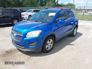 2015 Chevrolet Trax LT with VIN KL7CJLSB0FB118005, listed as a IAAI auction lot 42061422 with 106,873 mi miles. Bid and sale history available at carsss.com. Image 2.