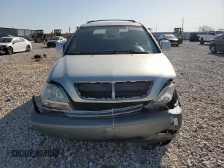 2002 Lexus RX 300 with VIN JTJGF10U820121879, listed as a Copart auction lot 52496705 with 92,641 mi miles and Salvage Title. Bid and sale history available at carsss.com. Image 5.