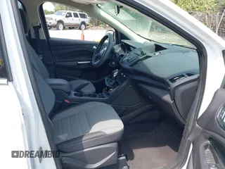 2015 Ford Escape SE with VIN 1FMCU0G74FUB88670, listed as a IAAI auction lot 42115919 with 129,969 mi miles. Bid and sale history available at carsss.com. Image 5.