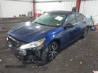 2019 Nissan Altima SR with VIN 1N4BL4CV8KC255940, listed as a IAAI auction lot 41795716 with 22,030 mi miles and . Bid and sale history available at DreamBid. Image 18.