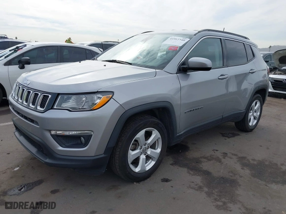 2019 Jeep Compass Latitude with VIN 3C4NJCBB1KT614788, listed as a IAAI auction lot 41912340 with 113,474 mi miles. Bid and sale history available at carsss.com. Image 19.