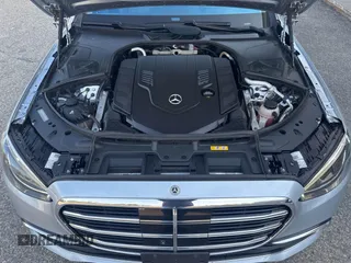 2022 Mercedes-Benz S 580 z VIN W1K6G7GB5NA078108, wystawiony jako IAAI lot #42130129 z przebiegiem 63 591 mil mil oraz . Historia ofert i sprzedaży dostępna na DreamBid. Obrazek 10.