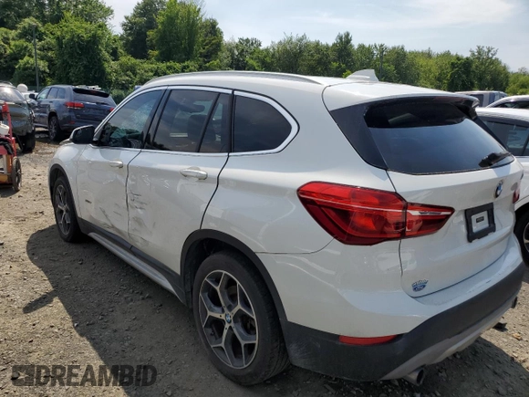 2018 BMW X1 xDrive28i z VIN WBXHT3C39J5F91943, wystawiony jako Copart lot #63497885 z przebiegiem 88 002 mil mil oraz Czysty tytuł • Clean title. Historia ofert i sprzedaży dostępna na DreamBid. Obrazek 2.